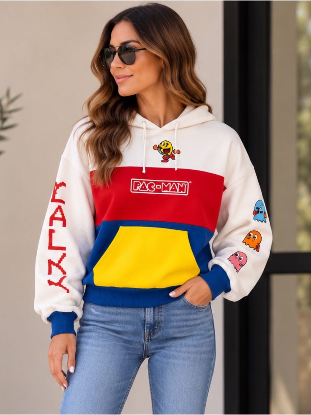 Pac-Man Colorblock Hoodie • Retro Arcade Gamer Sweatshirt • Size L